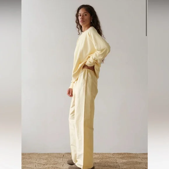 Donni. The Taffeta Simple Pant - Picture 3 of 4